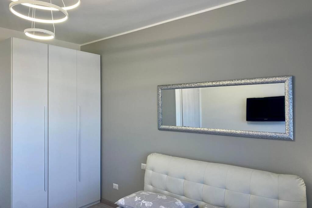 Apartment In Milan - Bicocca Near University Exterior photo